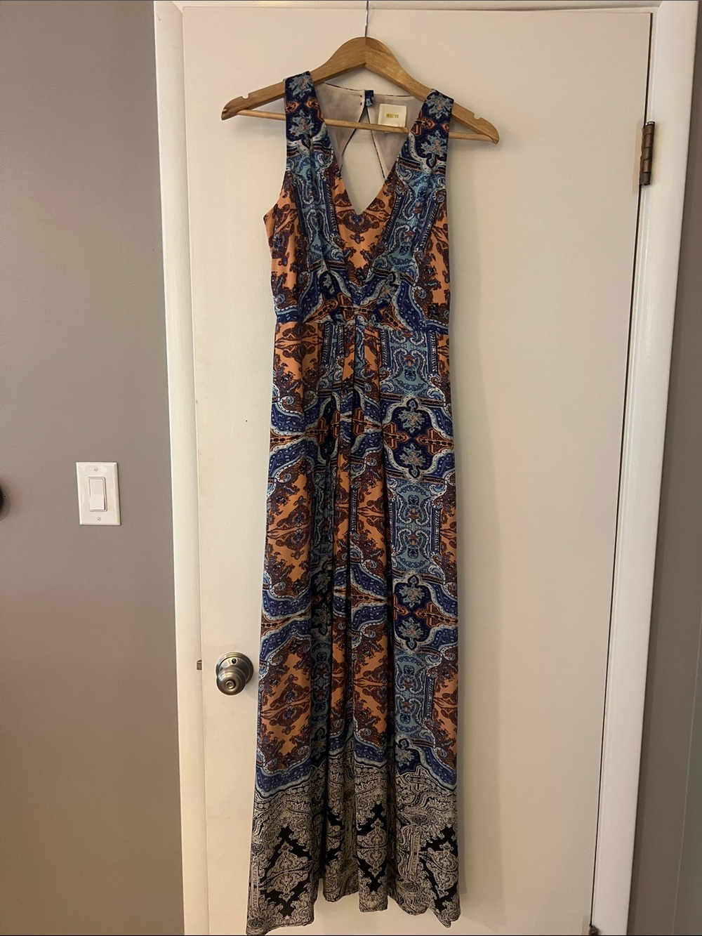 Maeve Sleeveless Paisley Maxi Dress in Tan & Blue